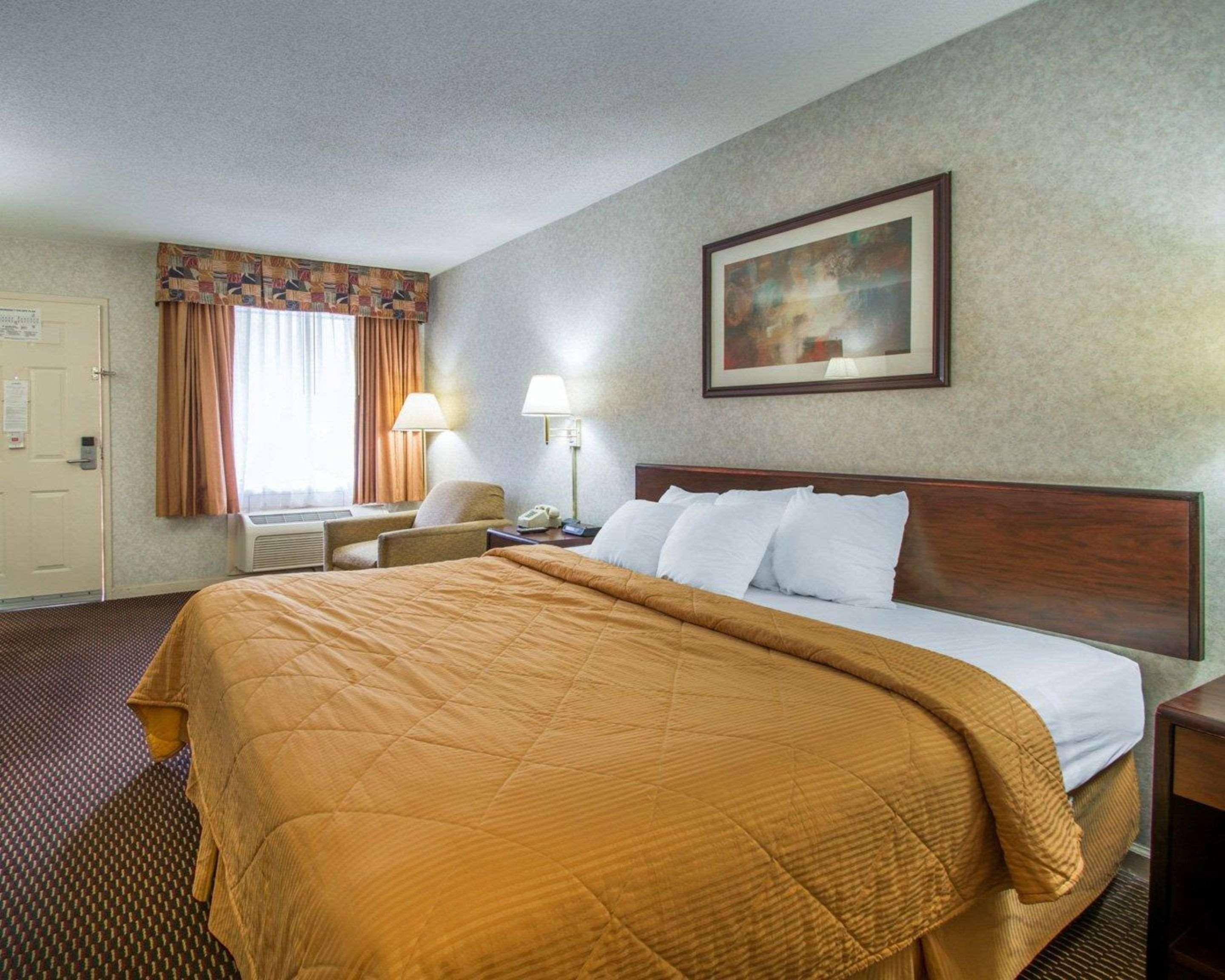 Econo Lodge Трой Экстерьер фото