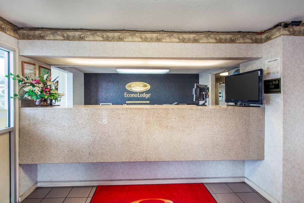 Econo Lodge Трой Экстерьер фото