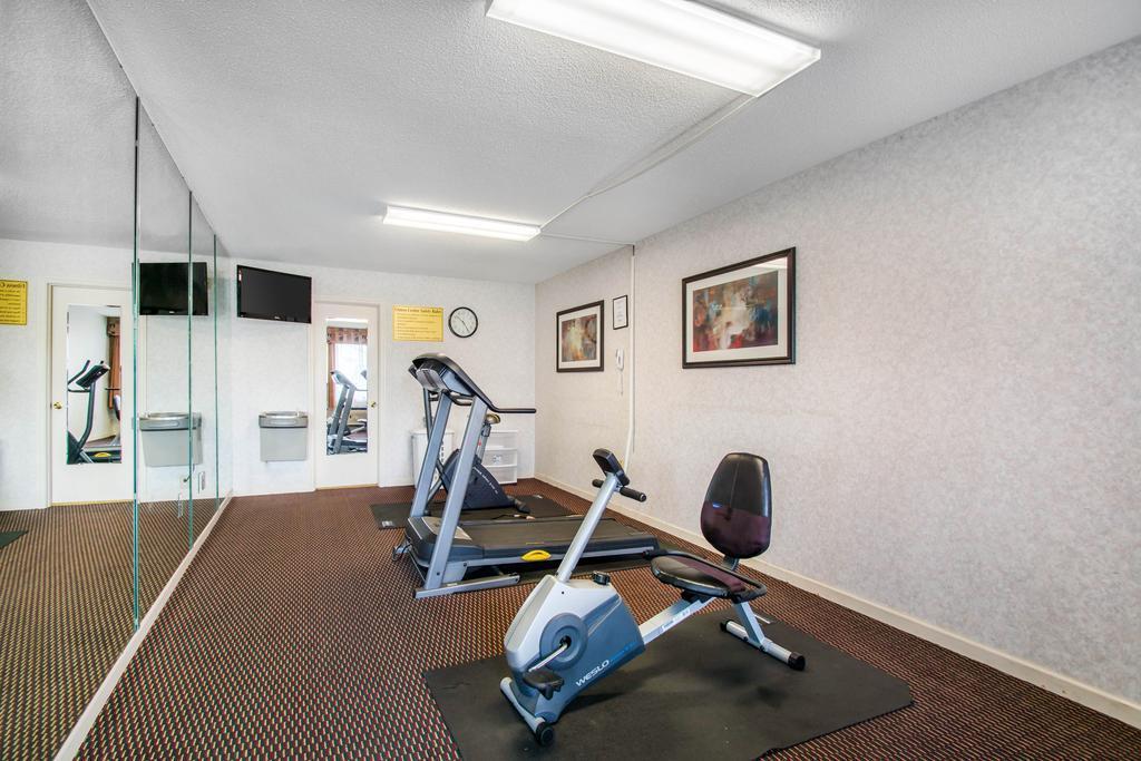 Econo Lodge Трой Экстерьер фото