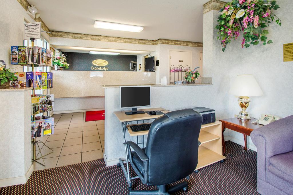 Econo Lodge Трой Экстерьер фото